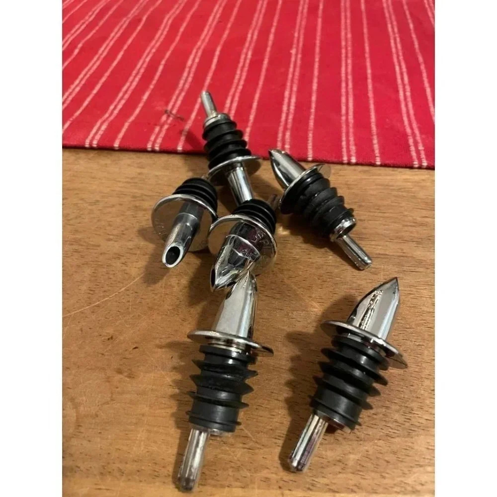 Plastic Wine Pourers (6)
